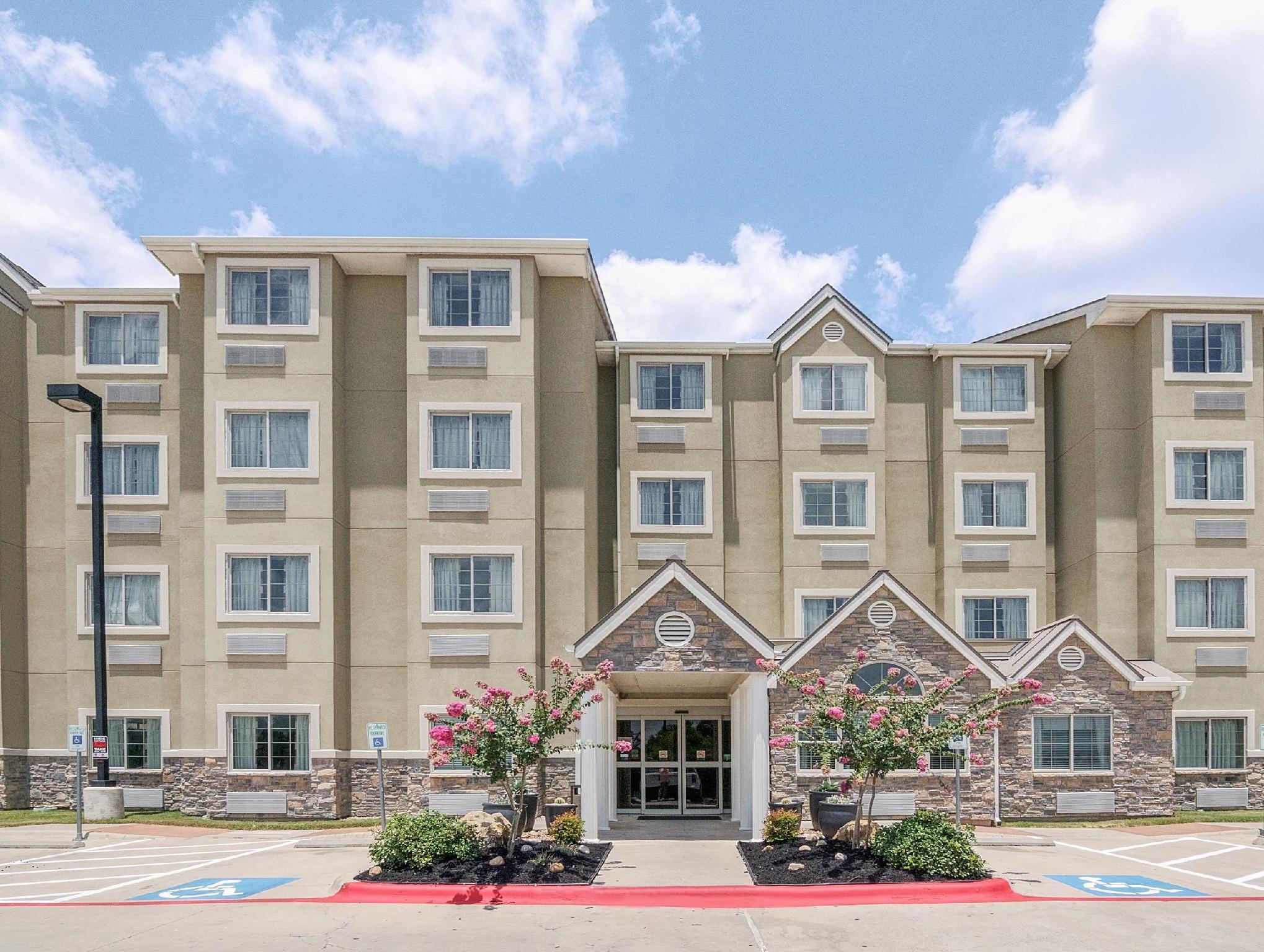 Microtel Inn & Suites By Wyndham Austin Airport Exteriér fotografie
